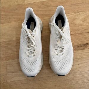 HOKA Men’s Mach 6 Running Shoes